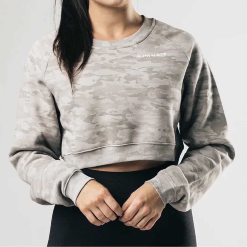 Alphalete Crop Classic Crew
